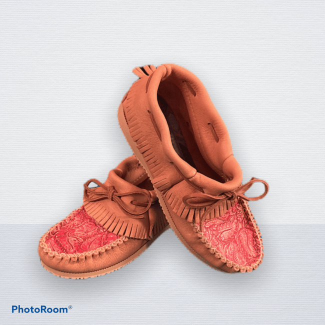 Short Moosehide Coral  Mocs - Womens