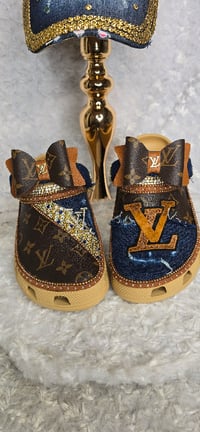 Image 3 of Classic Brown & Dark Denim Crocs w/ Hat