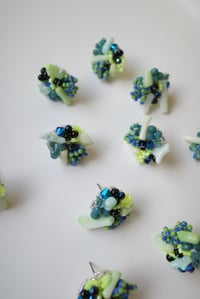Image 1 of confetti 