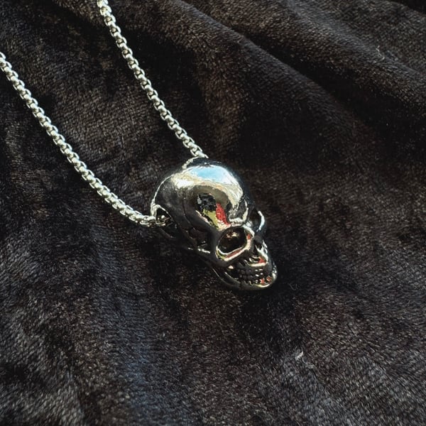 Image of Memento Mori necklace