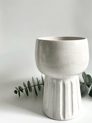 Image of Pedestal bowl/planter 