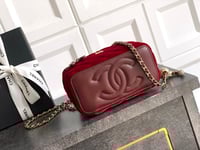 Image 4 of LIBERTY RED PURSE