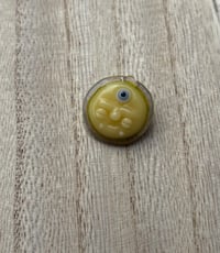 yellow breath pendant