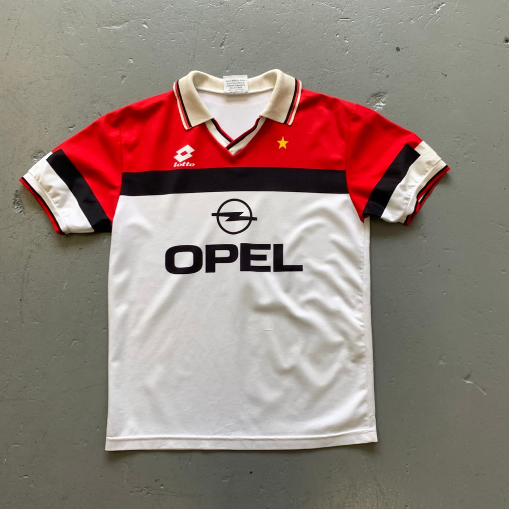 Image of 94/95 Ac Milan away shirt size small 