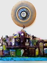 Image 4 of Panorama cittadino con Luna piena/Full moon lost and found city skyline