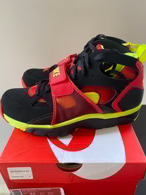Image of Nike Air Trainer Huarache Size 9.5 Men