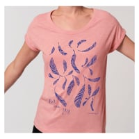 Image 4 of T-shirt Femme Coton Bio *Feathers from the Sky*