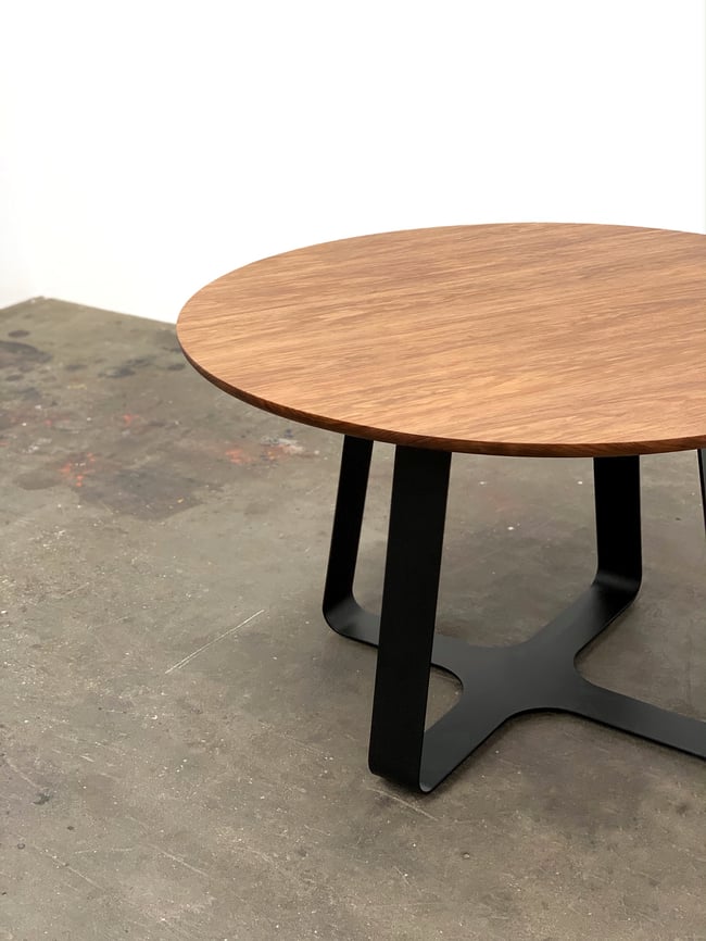 TAMARAMA DINING TABLE