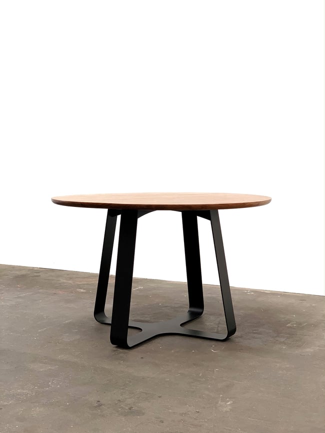 TAMARAMA DINING TABLE