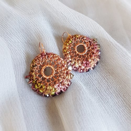 Image of BEDOUIN Earrings - Dried rose-petal