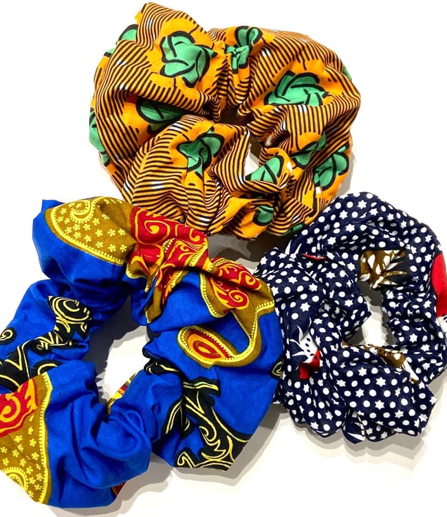 SCRUNCHIES 