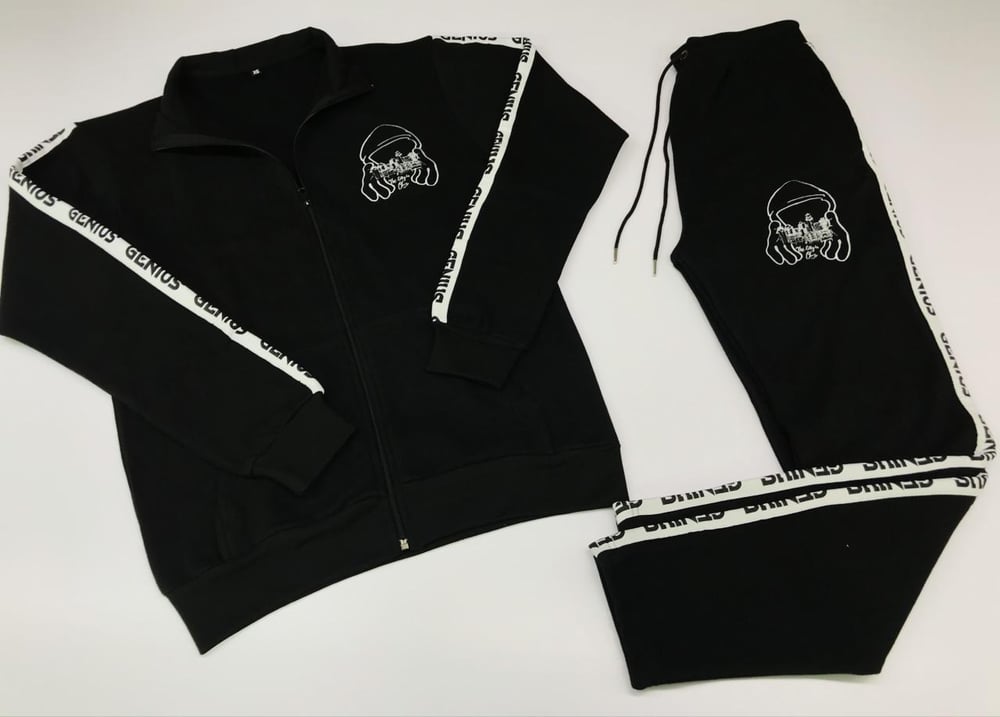 Image of 𝙂 Panda 𝙏𝙧𝙖𝙘𝙠𝙨𝙪𝙞𝙩 Bundle