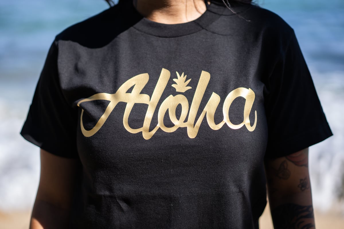 Aloha Pine Tee (Black/Gold)