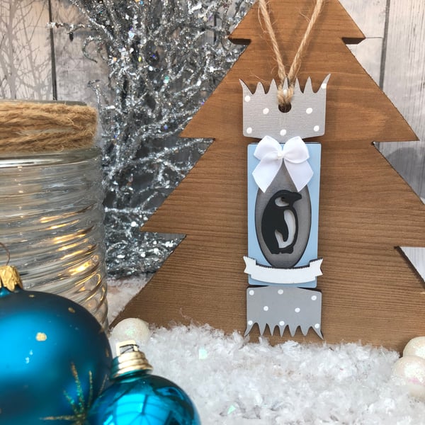 Image of Penguin Christmas Cracker