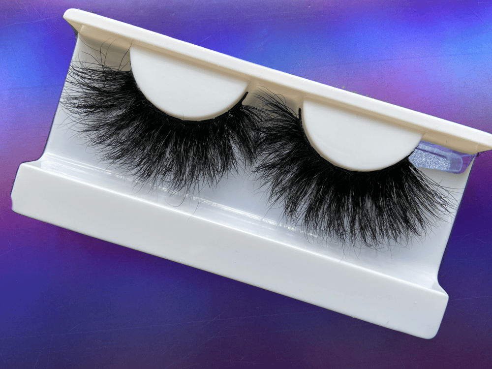 Image of Full & Foxy 