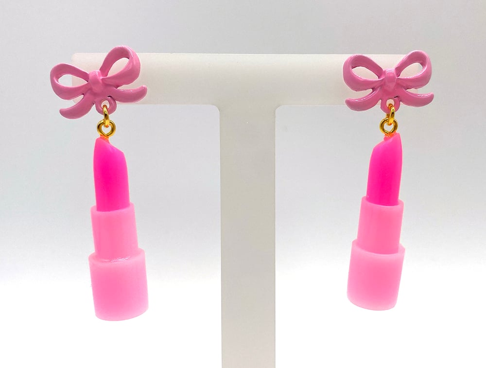 Image of Lippy Statement earrings