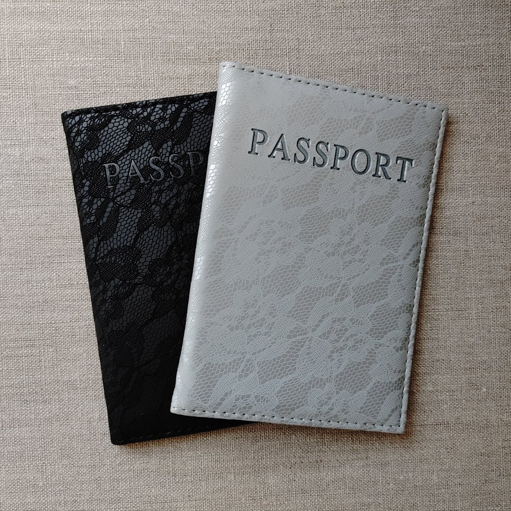 Bride and Groom Lace Passport Covers