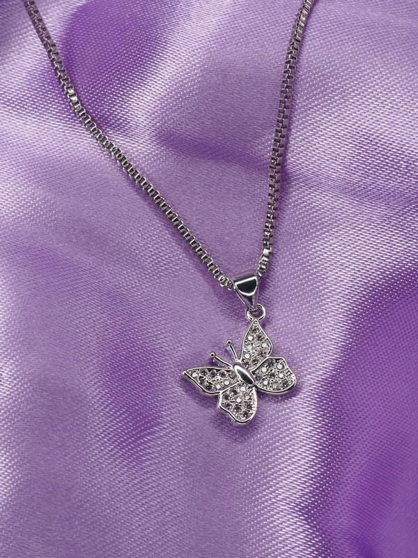 Image of Blizzfly Necklace