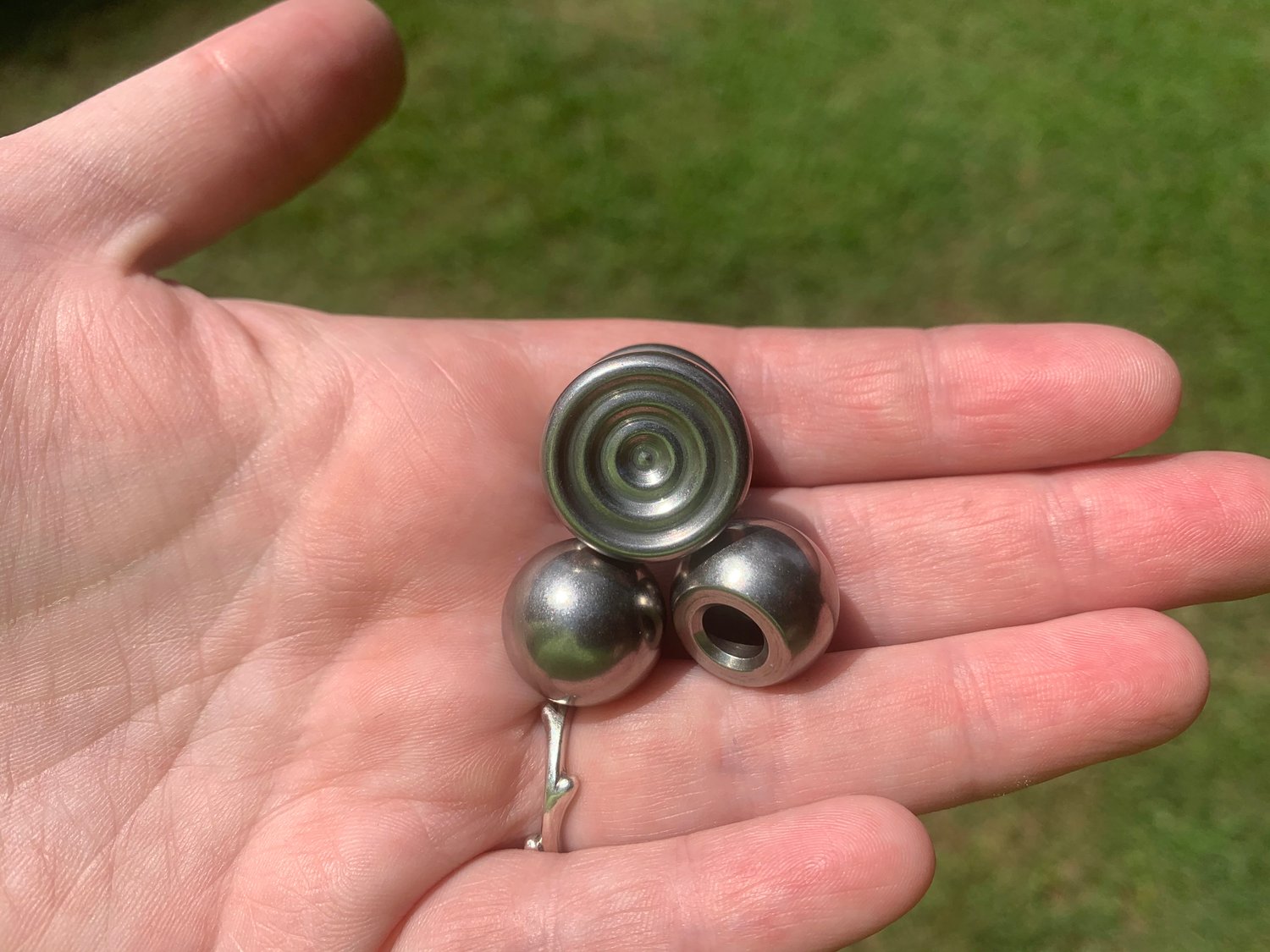 Image of FLUX EXTRA PARTS - BALL WEIGHTS AND BUTTONS