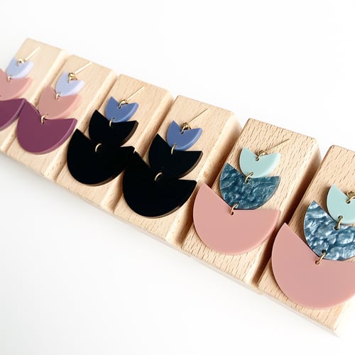Image of 'Tall Tulip' Dangles