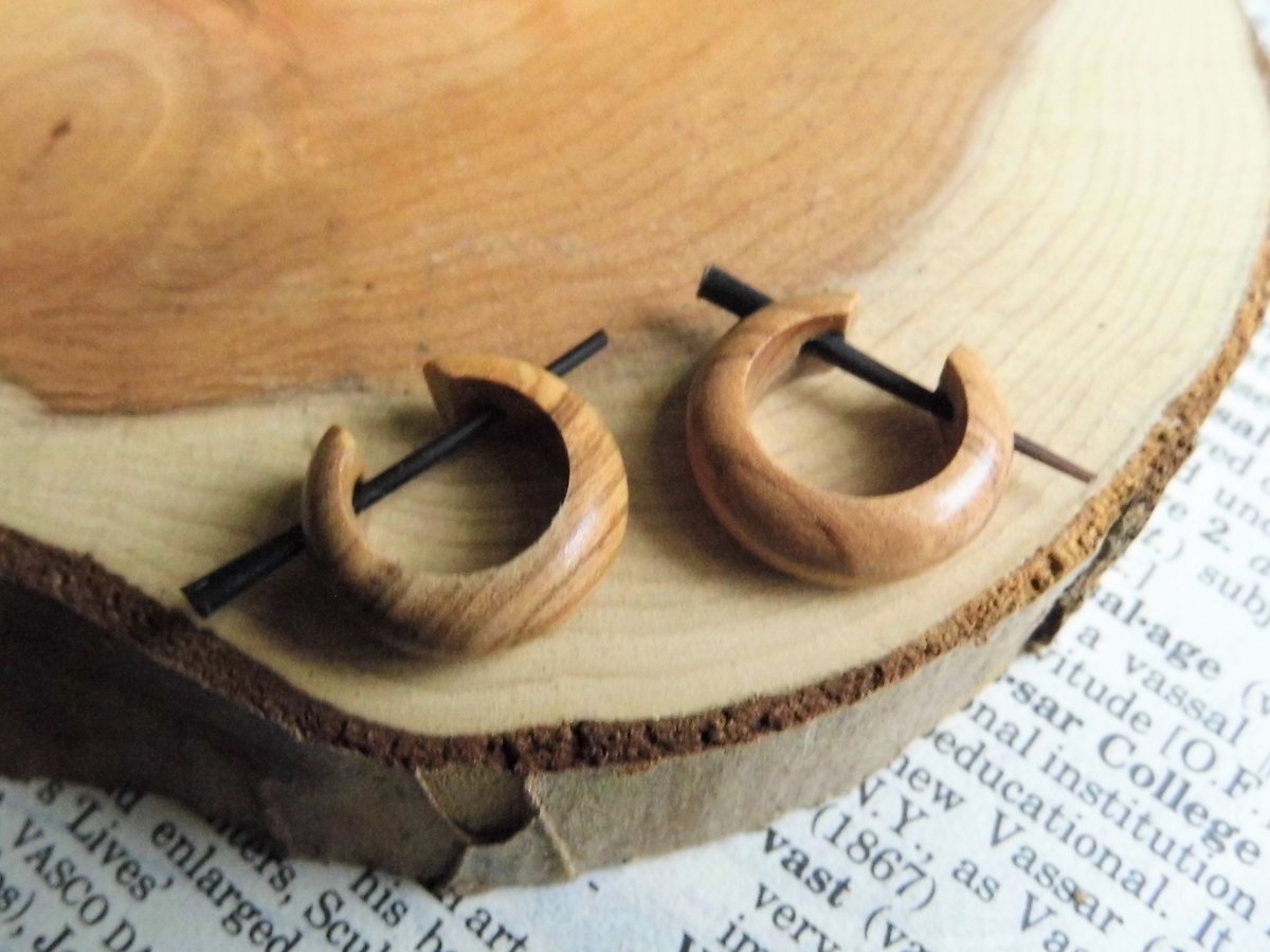 Olive Wood Huggie Sleeper Earrings Extra Small