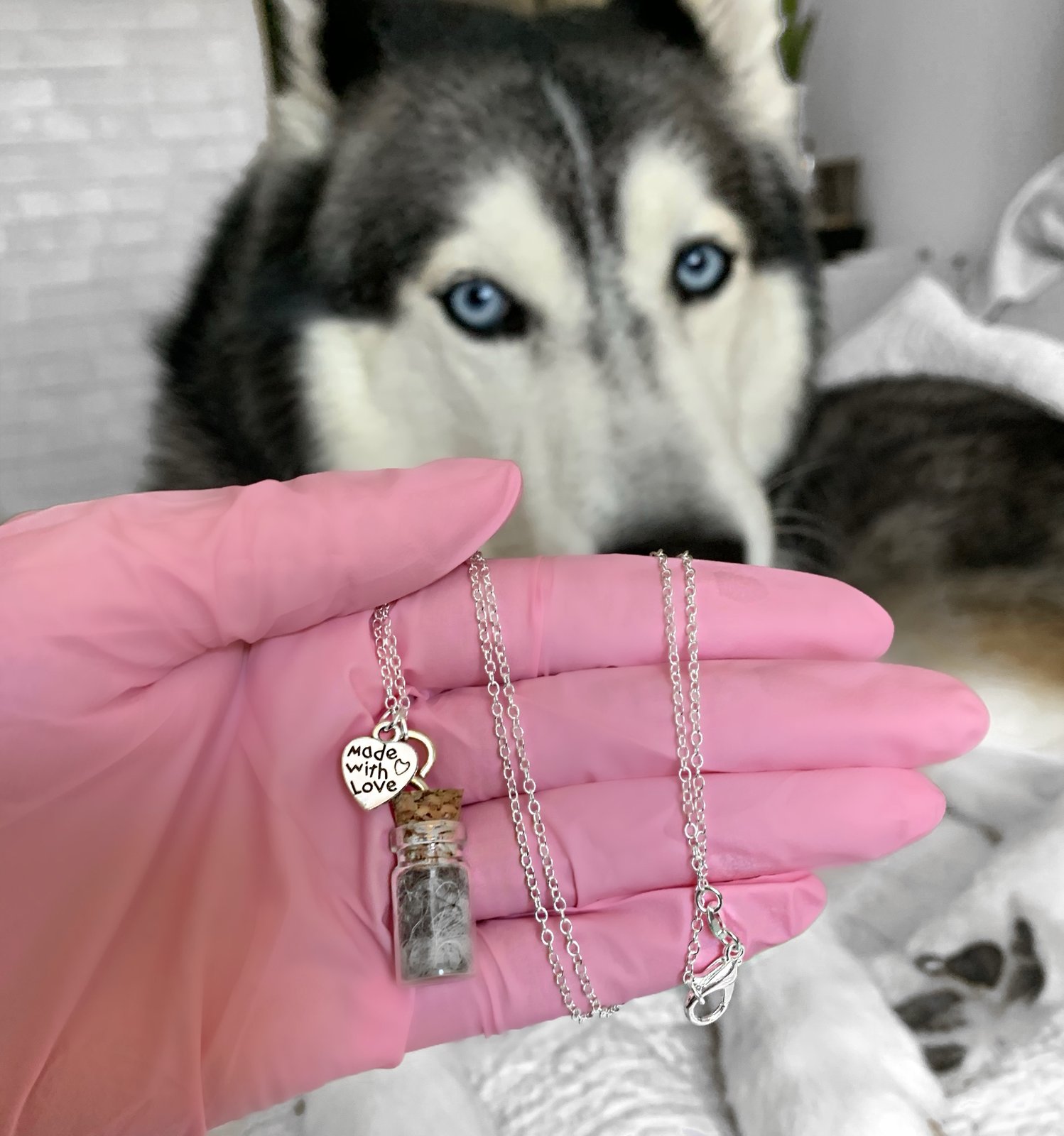 husky necklace
