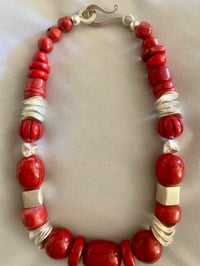 Image 1 of NEW! Stunning Red Necklace