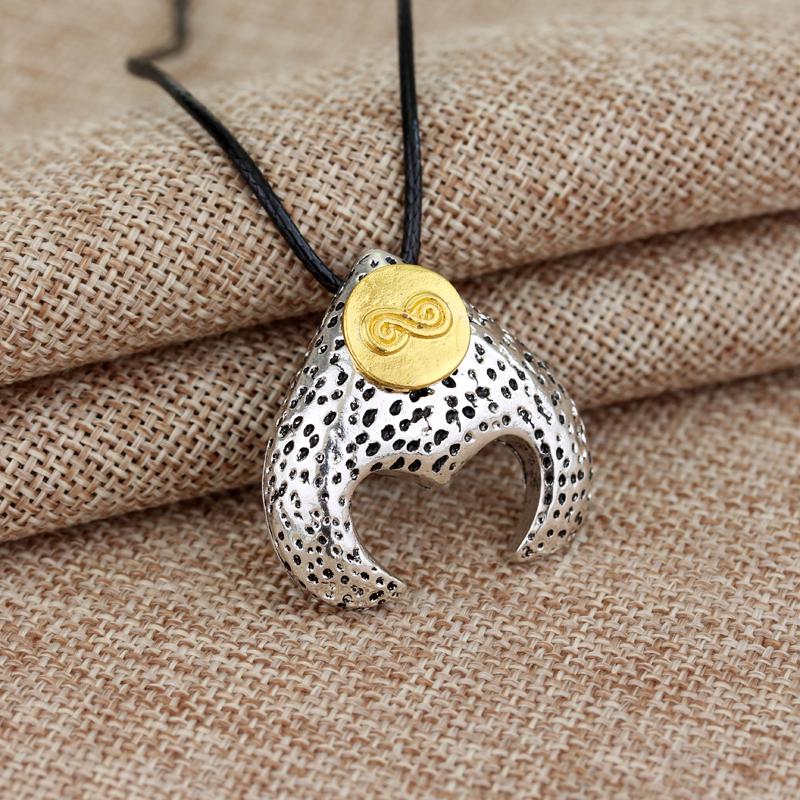 Labyrinth Badge & Necklace Set