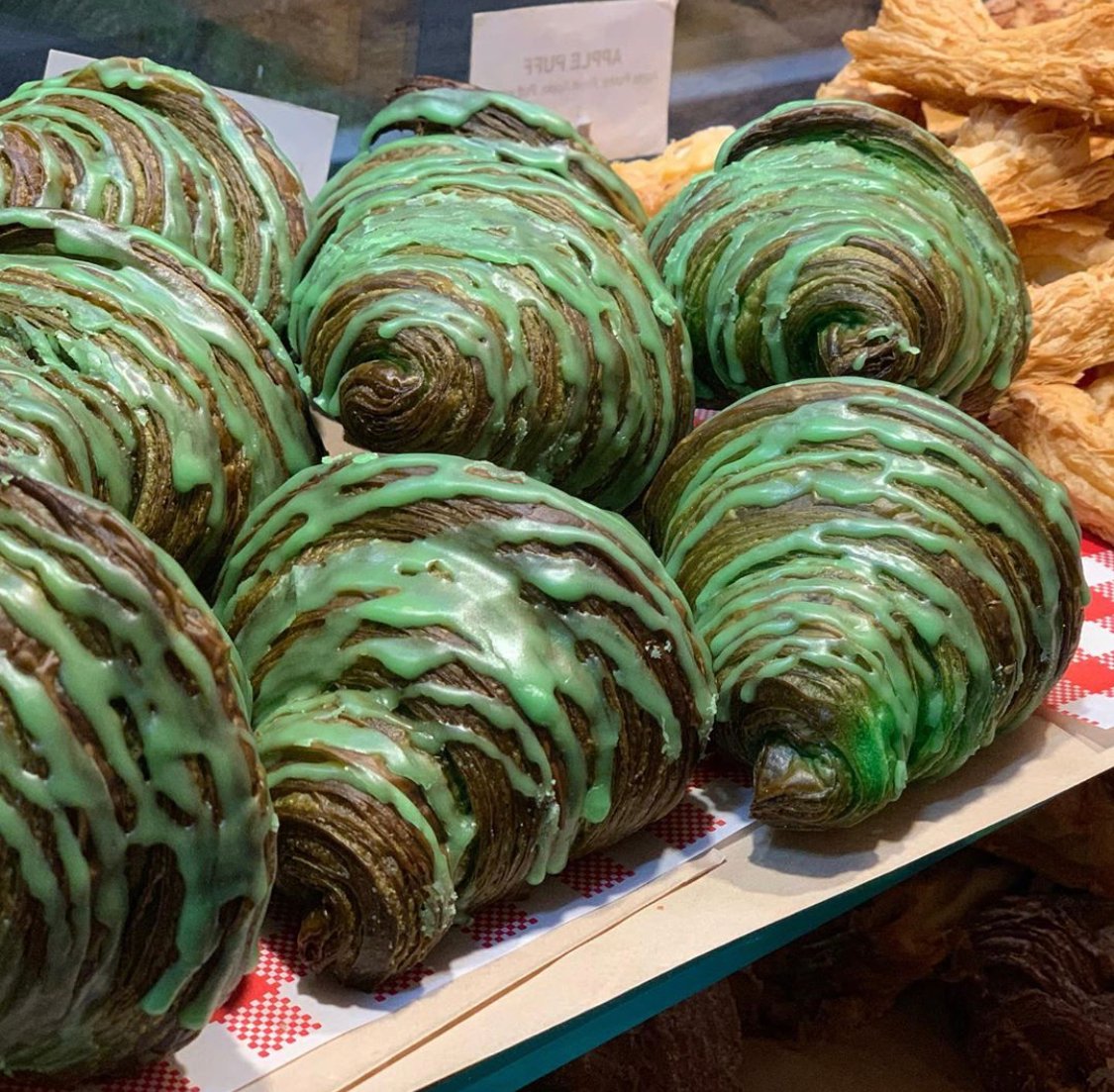 1 Pandan croissant | Agathe Patisserie