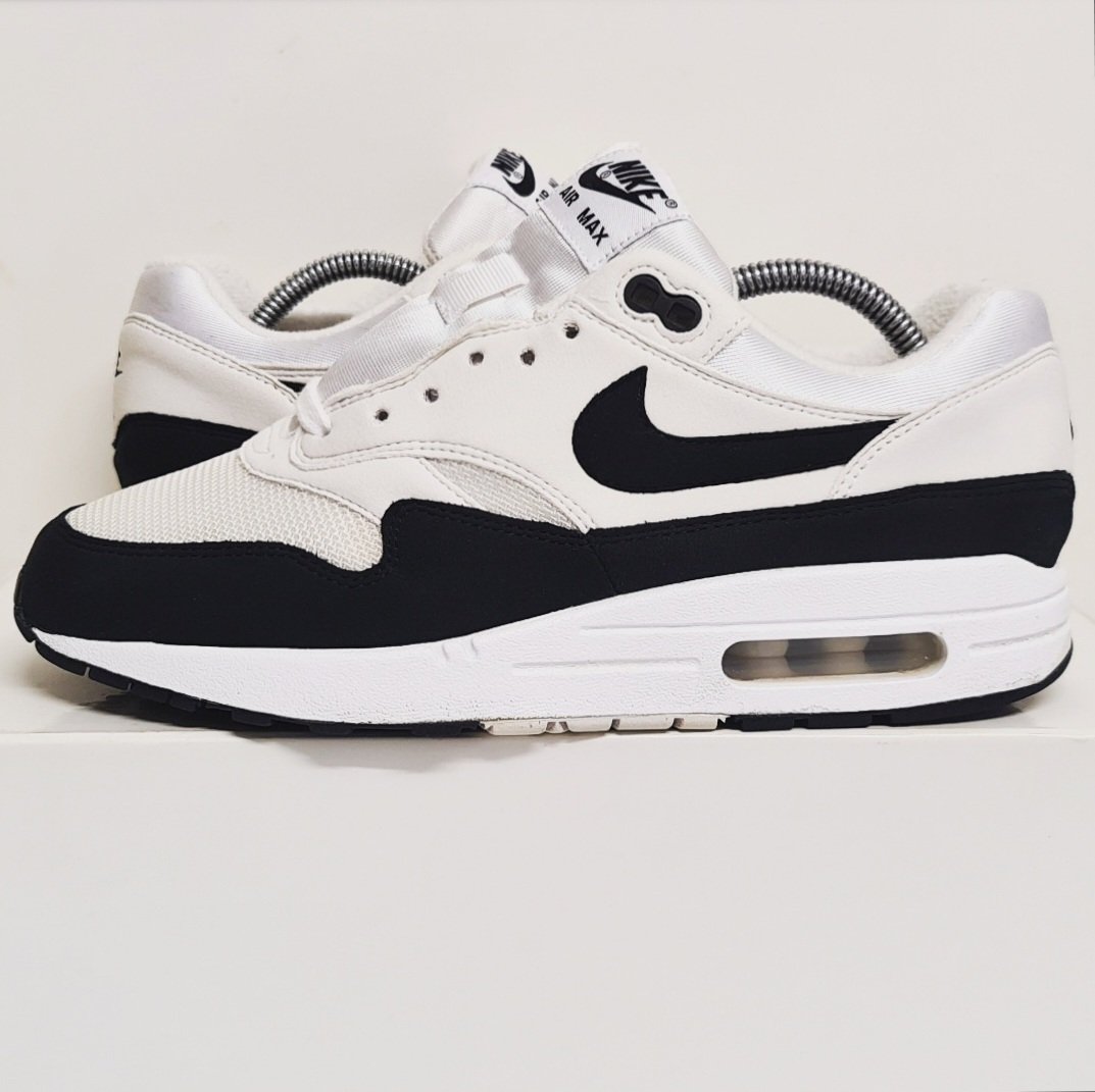 womens nike air max 1 black