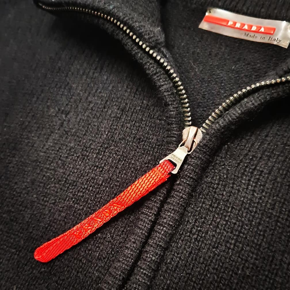 prada red stripe