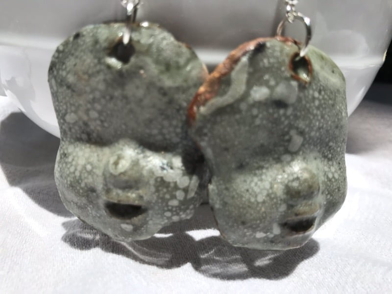 Baby Doll Head Ceramic Earrings (Mottled Grey)