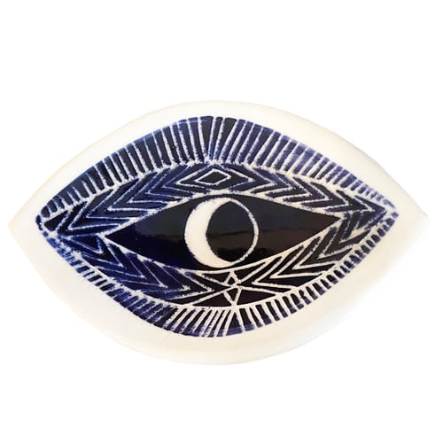 Image of Sgraffito Spirit Eye Dish