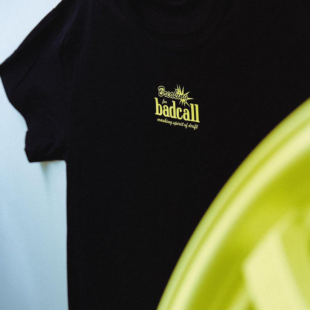 BADCALL X BREAKING - Souvenir Tee