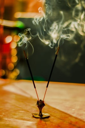 Image of "Bless Di Air" Frankincense & Myrrh Incense 