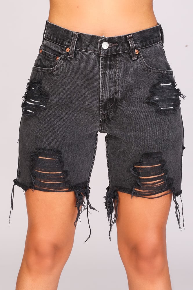 Image of Black Very Rear Shorts