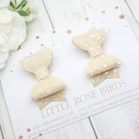 Image 1 of Cream Glitter Pigtail Set
