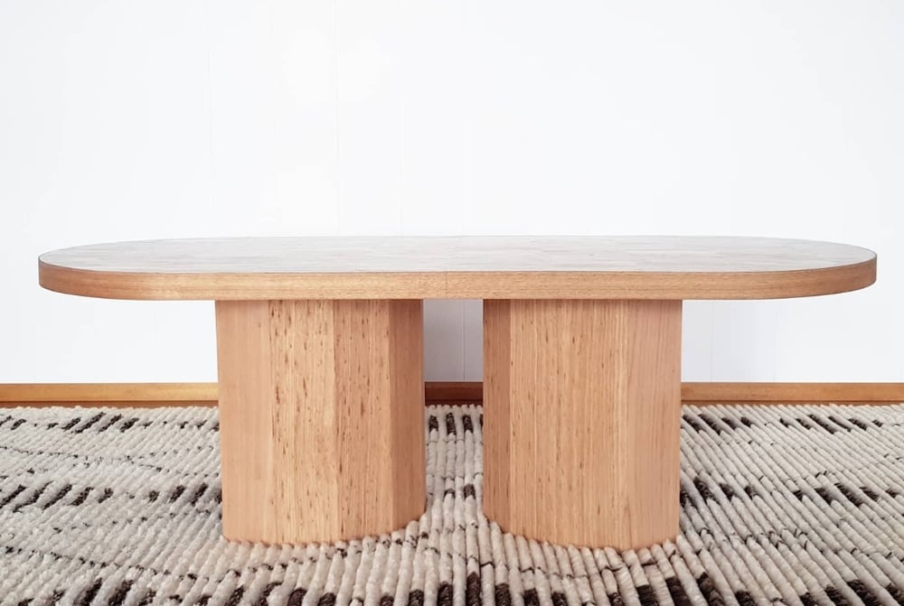 Image of Curve Coffee Table 