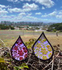 Hibiscus Tear Drop Velcro Backed patch 