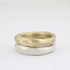 Image of THE MAXI ORGANIC RING IN SILVER