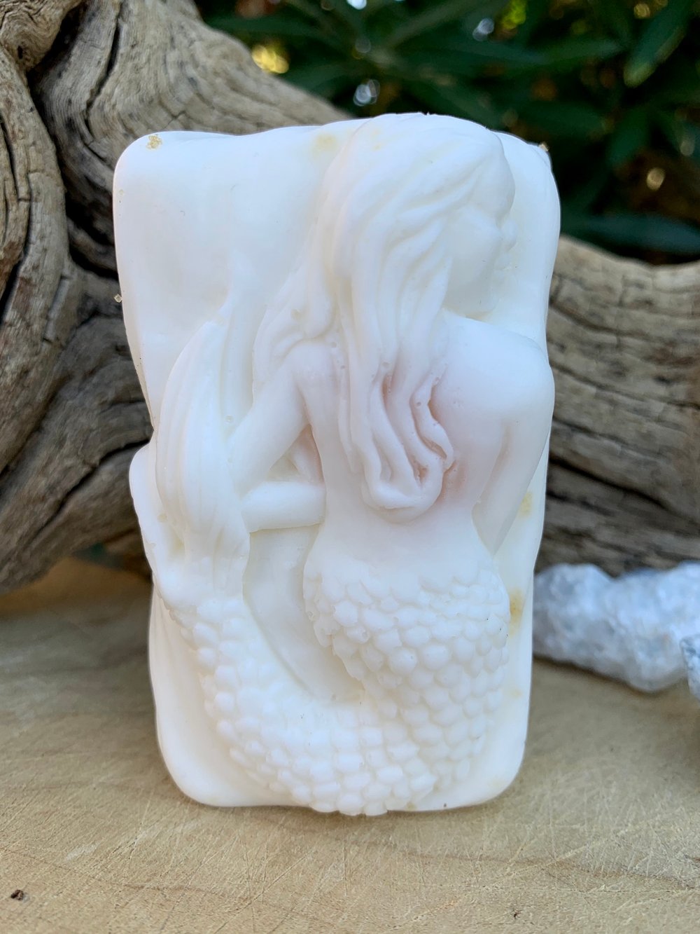 Image of La Sirena Castile +  Bergamot, Lavender, Geranium & Rosemary Aura Cleanse Soap Bar  