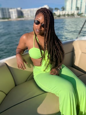 Image of PSAROU BEACH SET 