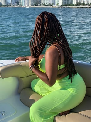 Image of PSAROU BEACH SET 