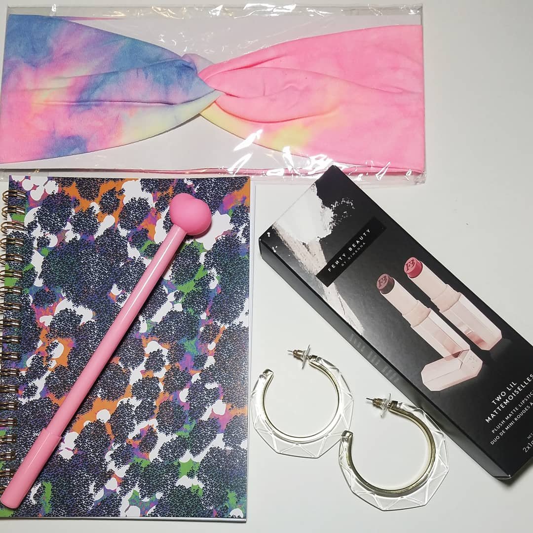 Fenty accessories top