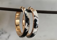 The Tortoiseshell Hoops 