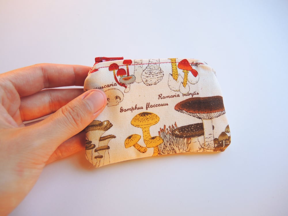 Mushroom Coin Pouch 1