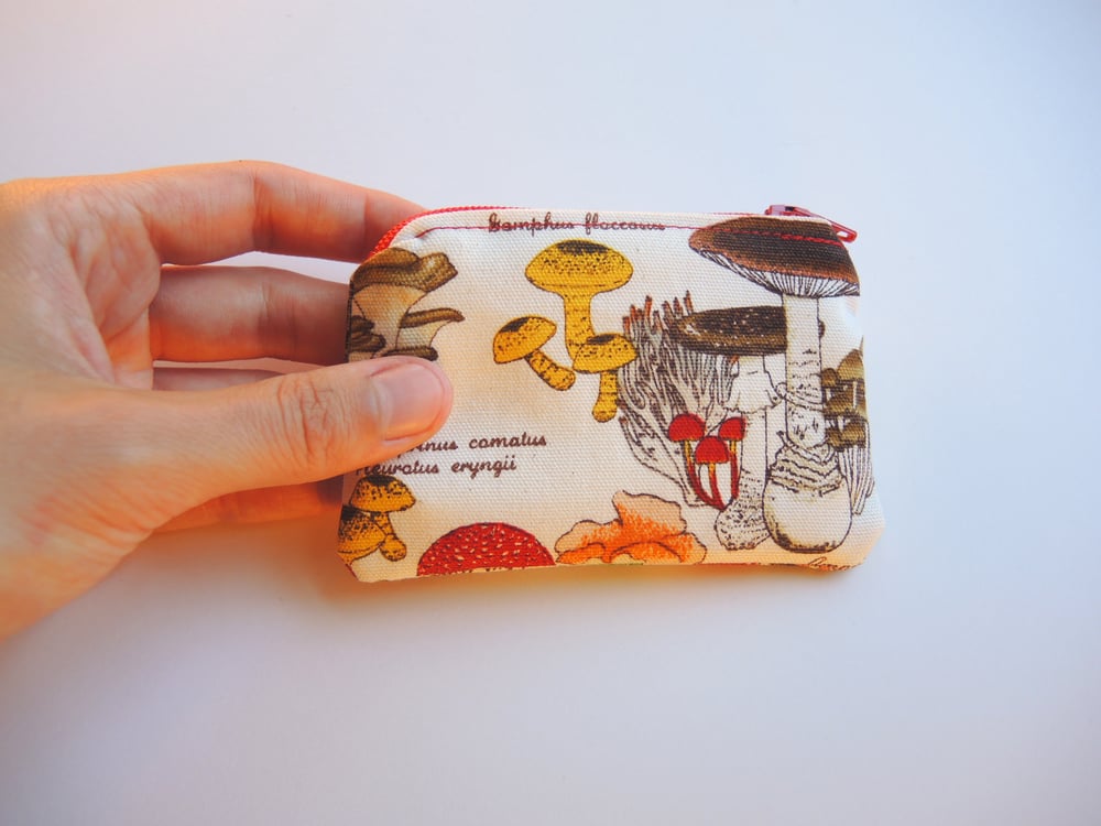 Mushroom Coin Pouch 2