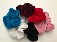 Velvet Scrunchie 