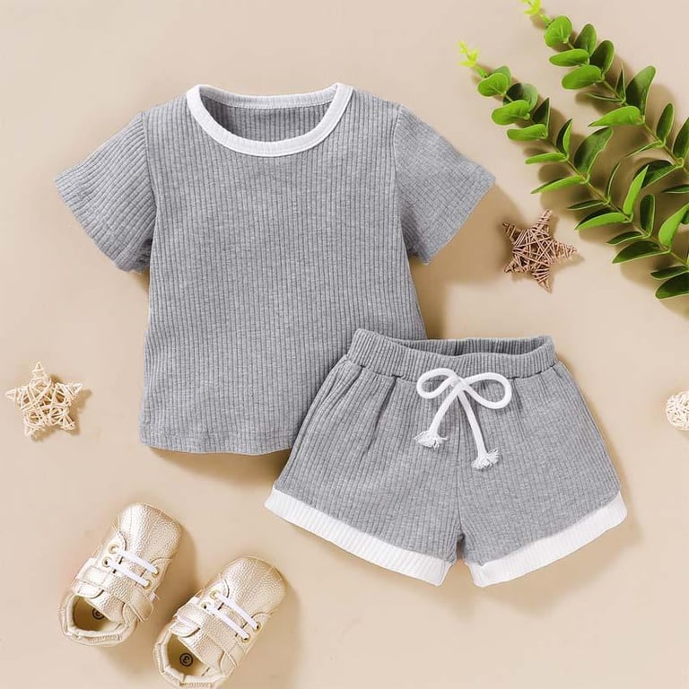 2-piece Solid Knit T-shirt & Shorts for Baby Girl   Image 3