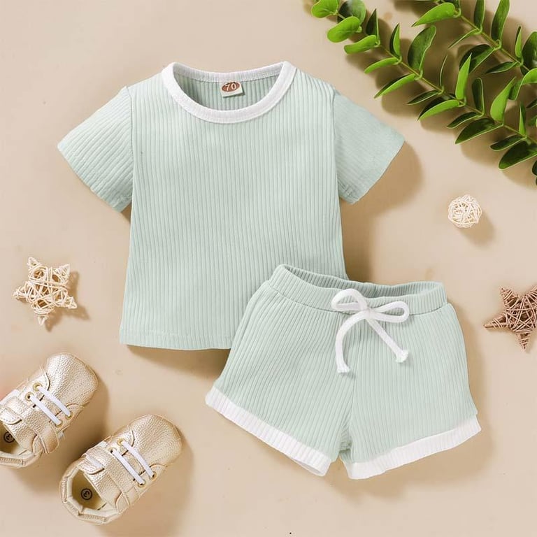 2-piece Solid Knit T-shirt & Shorts for Baby Girl   Image 2
